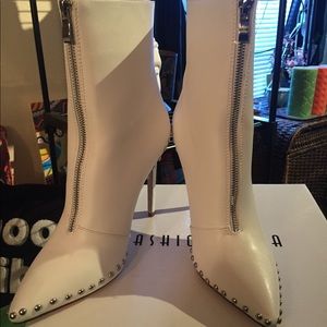 White Fashionova Booties